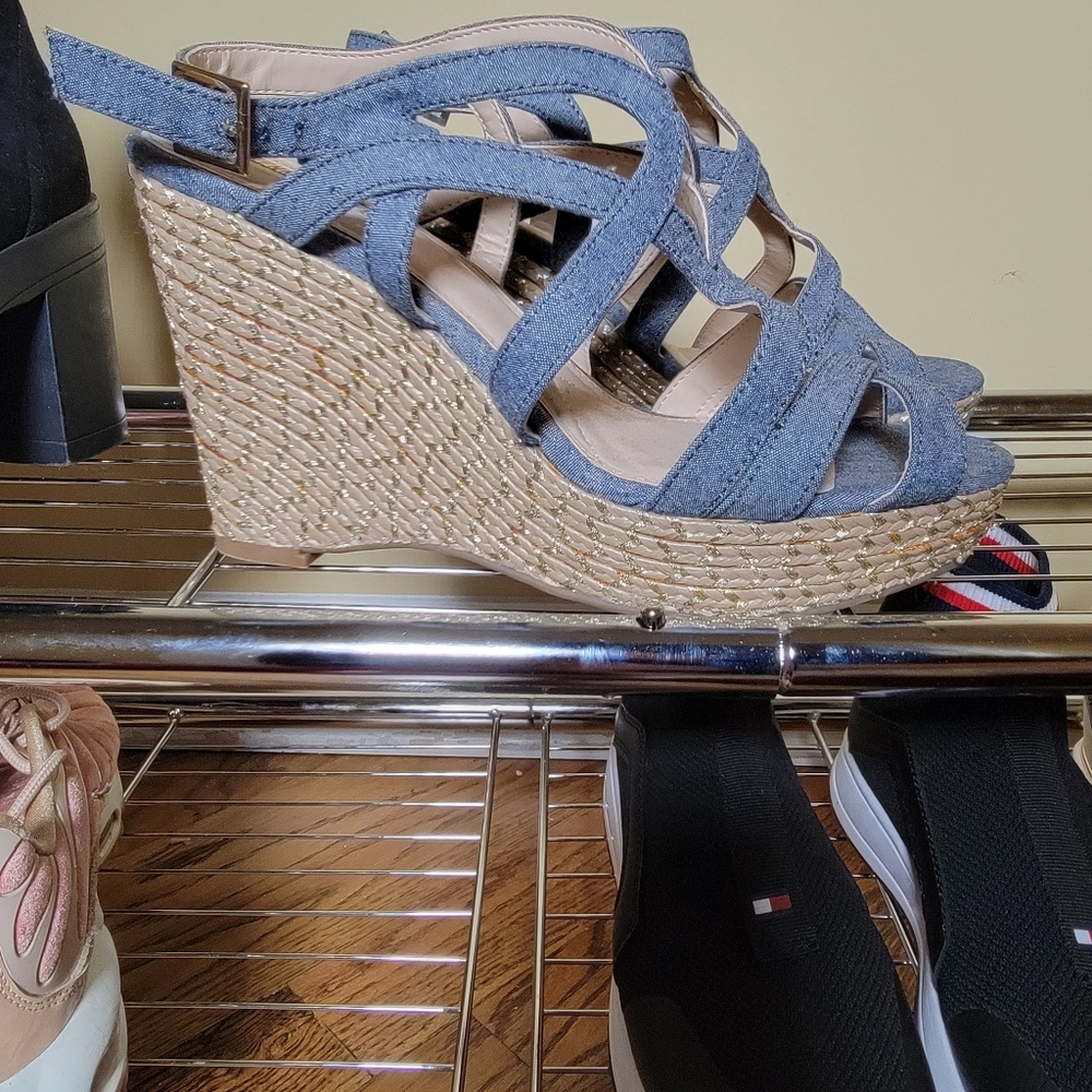 Jennifer lopez Denim trim/ Gold wedges. NEVER WORN